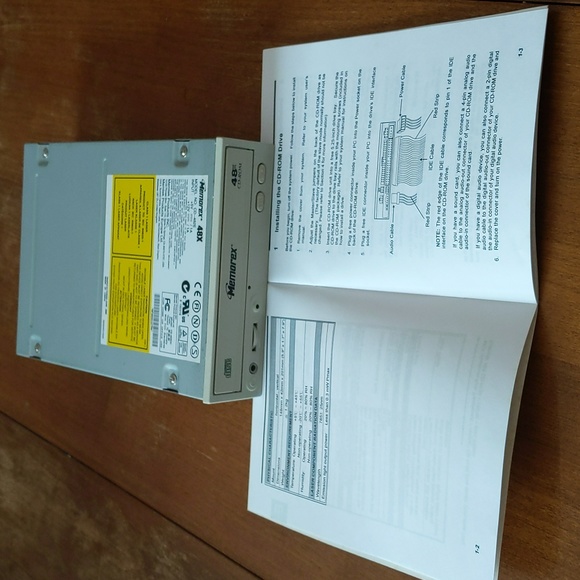 Memorex 48x CD ROM Internal Drive for PC - Picture 7 of 7